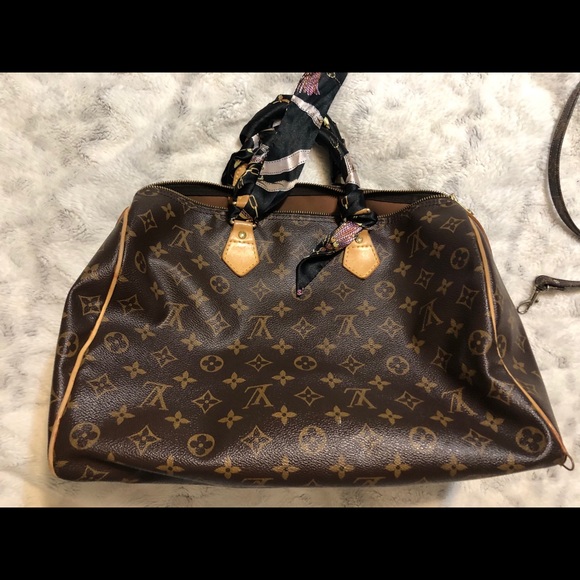 Louis Vuitton Handbags - Authentic Louis Vuitton Speedy 35